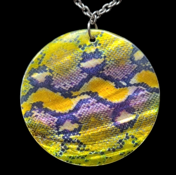 MOTHER OF PEARL LARGE BEACH ABALONE SHELL PENDANT NECKLACE - Picture 2 of 7